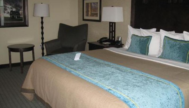 Oda - Little Missouri Inn & Suites Watford City