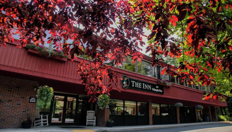 Info - The Inn At Crumpin Fox