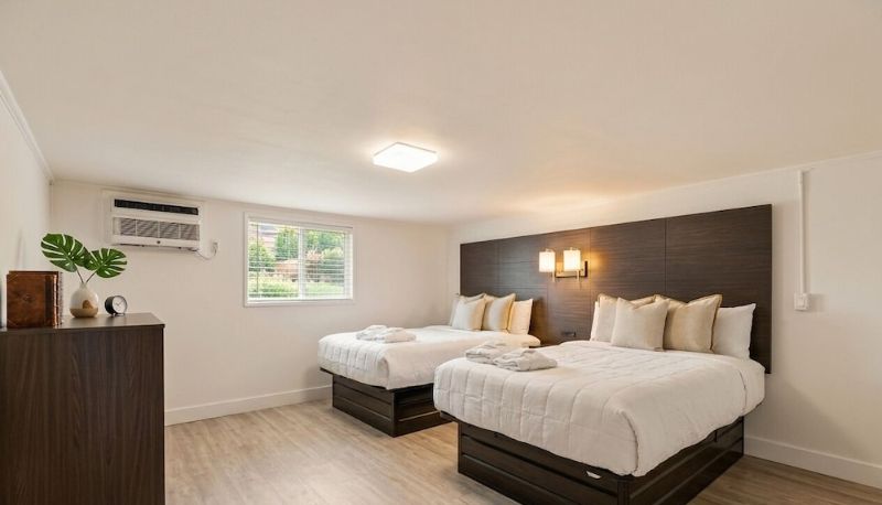 Standard room - Mermaid Inn
