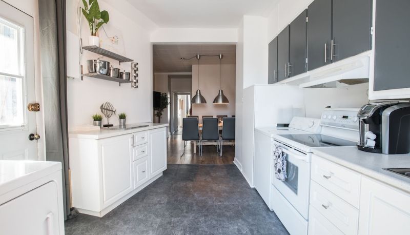 Info - MTLVacationRentals - The MTL Zoo