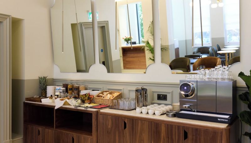 Info - The Edwin Hotel Earls Court