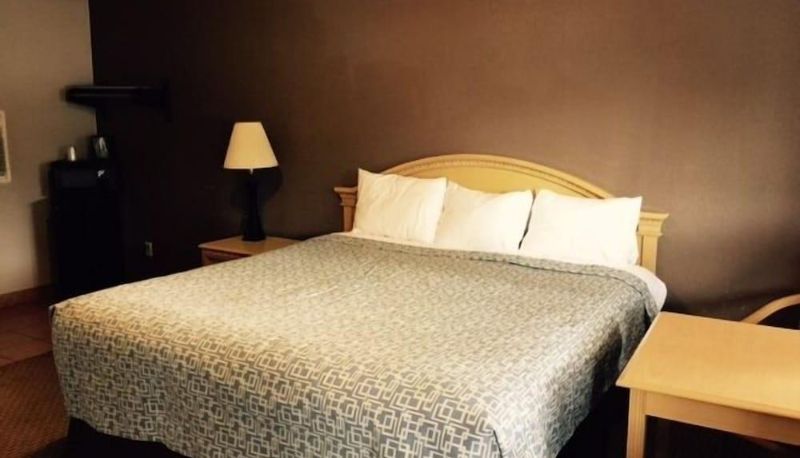 Camera standard - LaBelle Motel