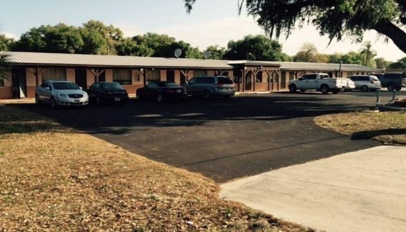 Info - LaBelle Motel