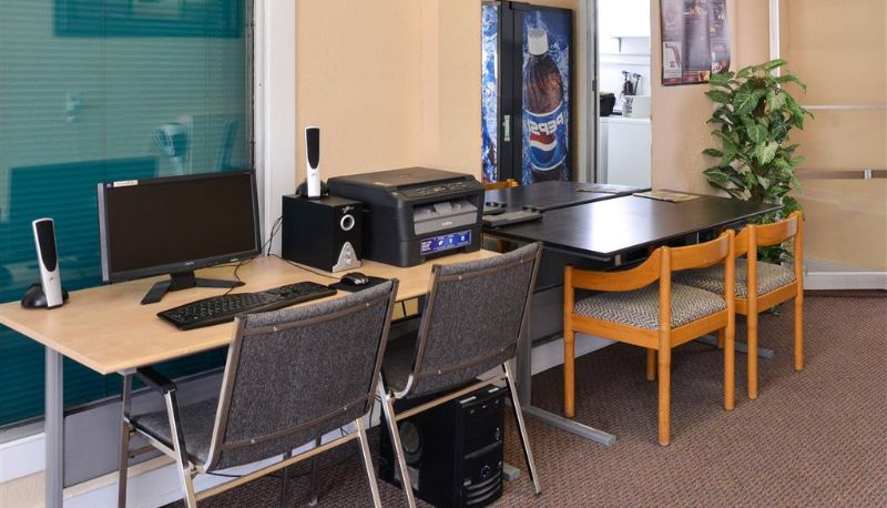 Geschäftszentrum - Canadas Best Value Inn Whitecourt