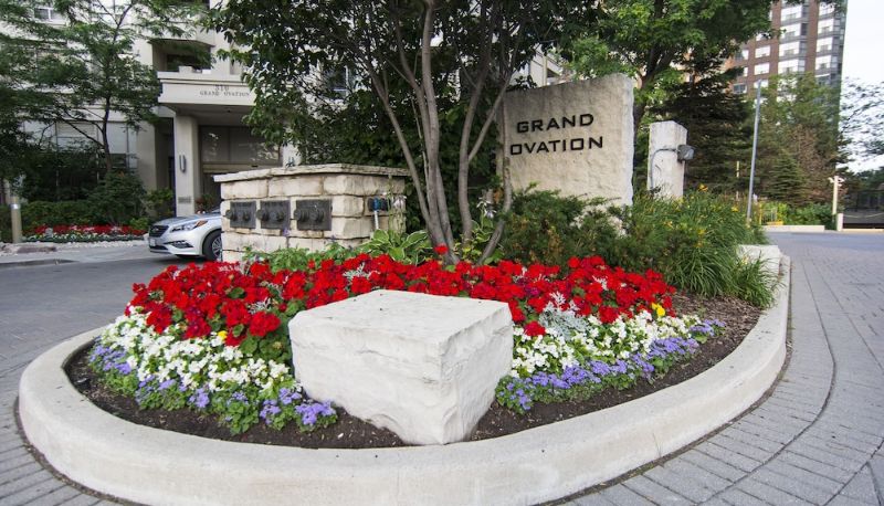 Info - Maplewood Suites - Square One