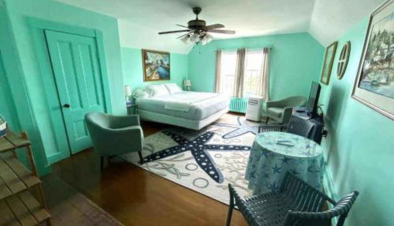 Oda - Harborview Inn