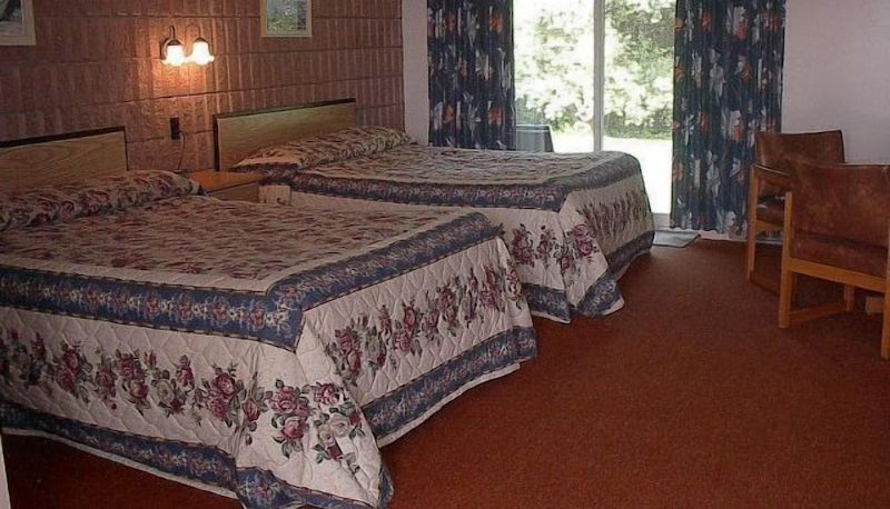 Info - Top Notch Restaurant & Motel