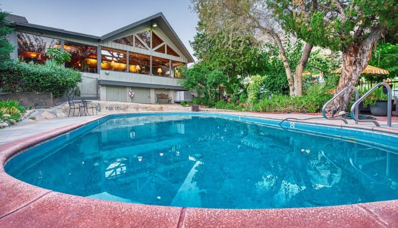 Pool - Piazza's Pine Cone Inn