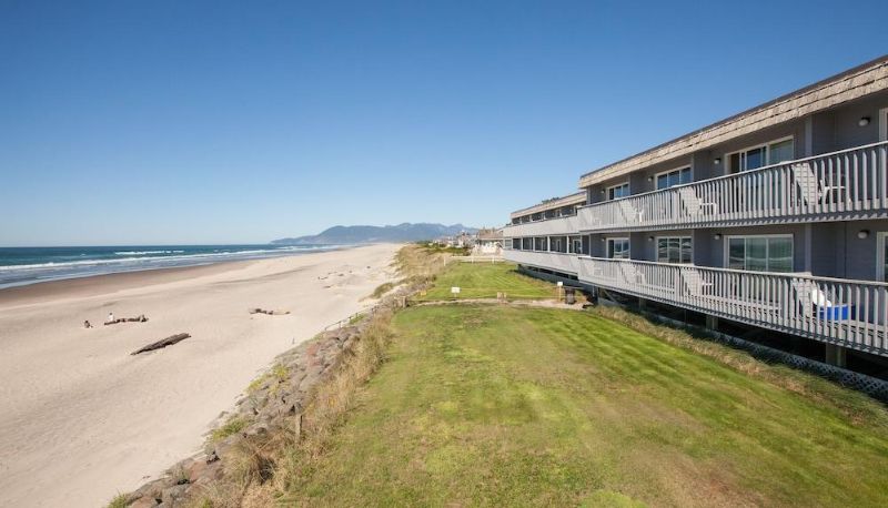 Spiaggia - Surfside Oceanfront Resort