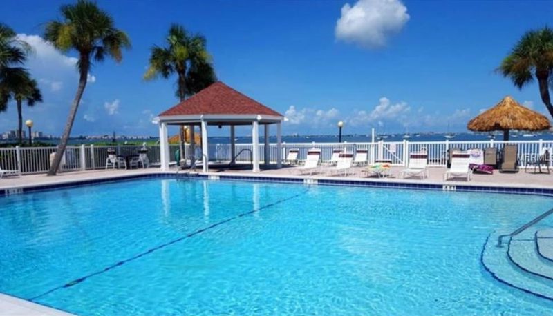 Piscina - Bermuda Bay by Affordable Beach Condos