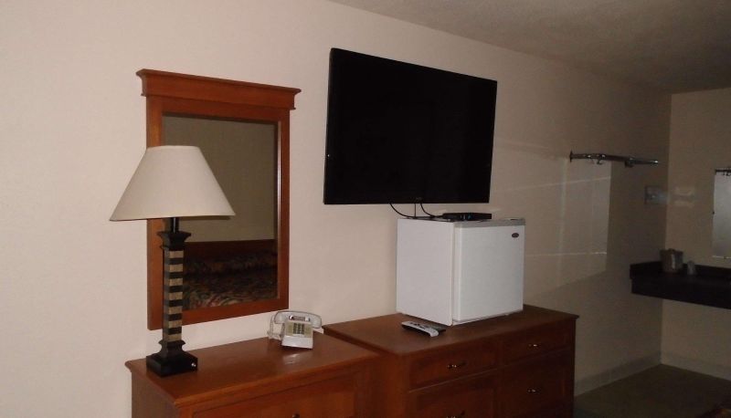 Camera - Arrowhead Inn