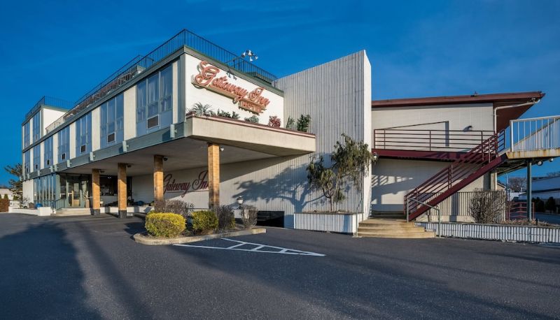 Info - Gateway Inn