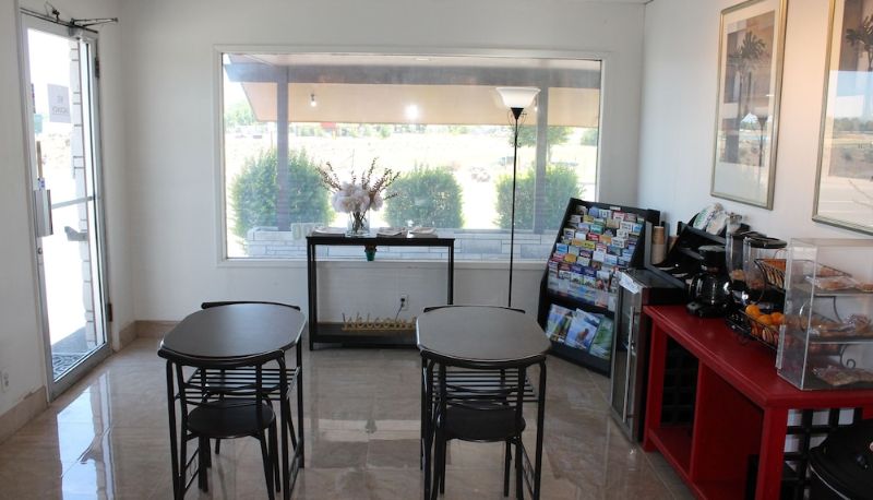 Sala prima colazione - Americas Best Value Inn Boardman