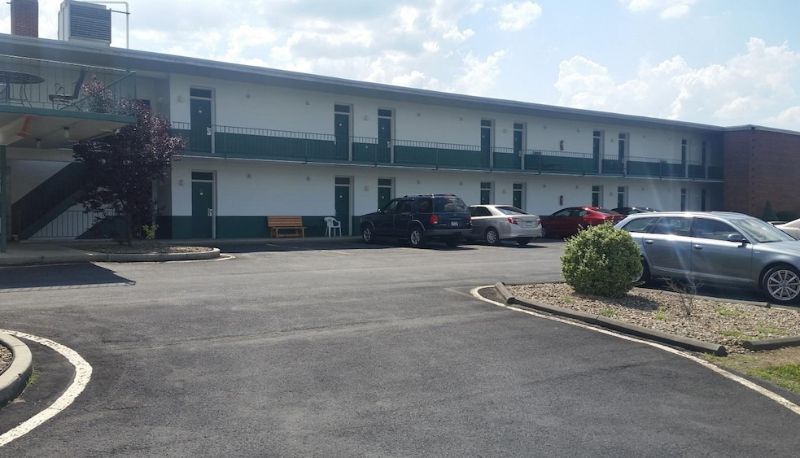 Info - Huntingdon Motor Inn
