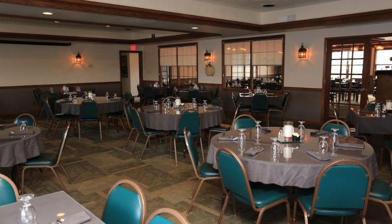 Restoran - Shawano Four Seasons Hotel
