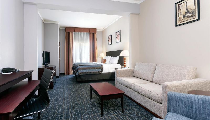 Zimmer - Wingate by Wyndham Athens Near Downtown