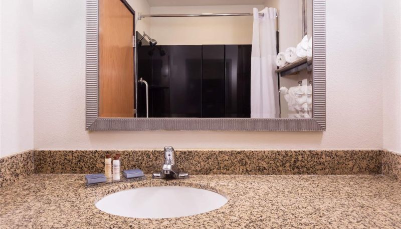Zimmer - Wingate by Wyndham Athens Near Downtown
