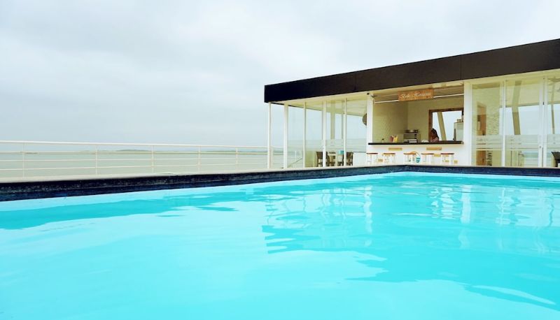 Piscina - Hotel Crucero