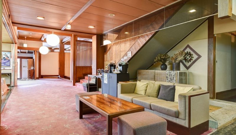 Lobby - Bekkan Fujiya Ryokan