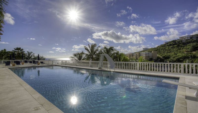 Piscina - Princess Heights Luxury Boutique Condo Hotel