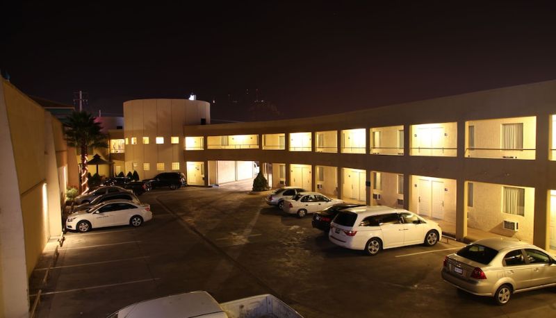 Info - American Inn Hotel & Suites Hidalgo del Parral