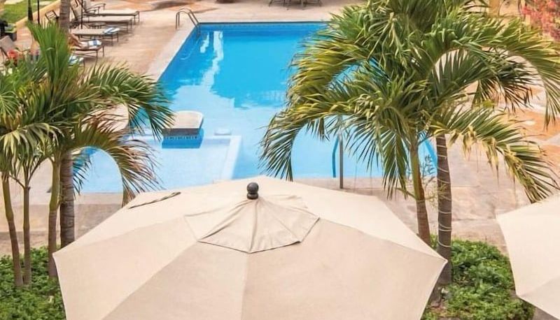Piscina - Hacienda Suites Loreto