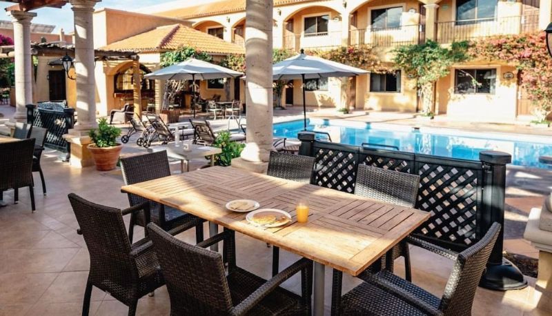 Piscina - Hacienda Suites Loreto