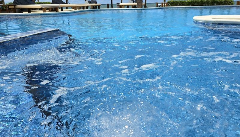 Pool - Rede Beach