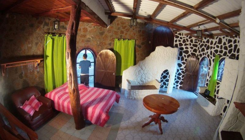 Room with balcony - El Castillo Galapagos