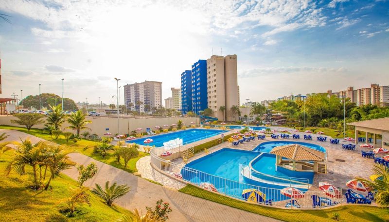 Piscina - Golden Dolphin Express OFICIAL