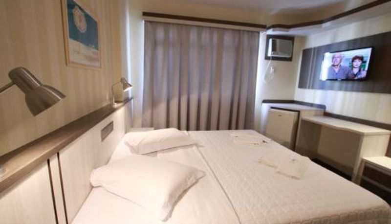 Oda - Hotel Blumenau by Pires - Balneário Camboriú
