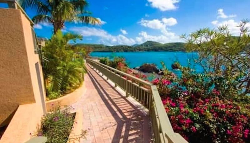インフォメーションセンター - Lindbergh Bay Hotel and Villas