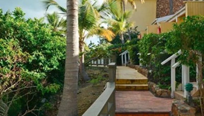 ホテルの屋外エリア - Lindbergh Bay Hotel and Villas