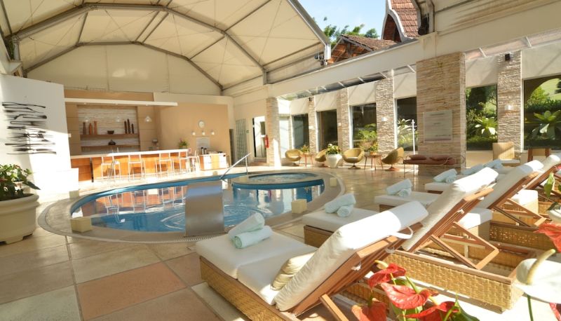 Piscina - Hotel Village Le Canton