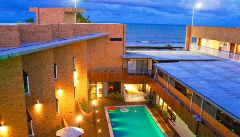 Piscina - Bessa Beach Hotel