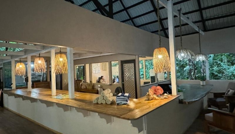 Recepcja - Almonds and Corals Boutique Hotel