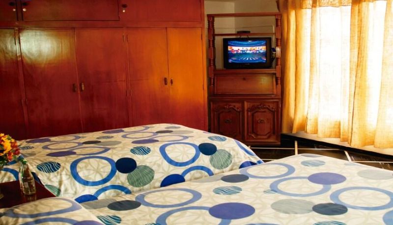 Tripla - Hostal Isla Isabela