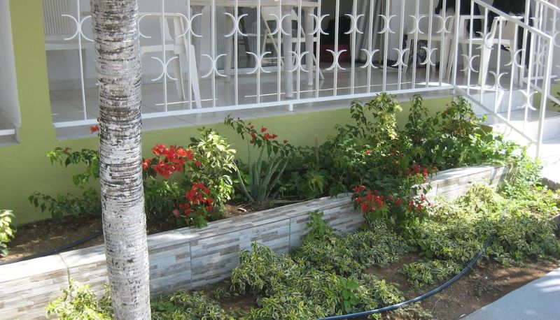 Terasse - Residents Inn Alablanca Apartments