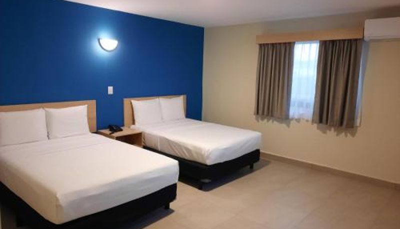 Pokój - CHN Hotel Monterrey Santa Fe