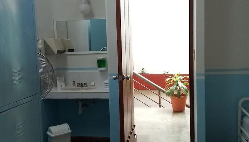 Budget room (single) - Hostal de la Niebla