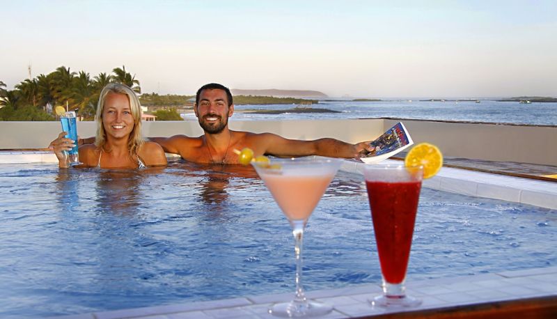 Info - Iguana Crossing Boutique Hotel