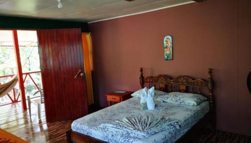 Tripla - Poor Man's Paradise Lodge