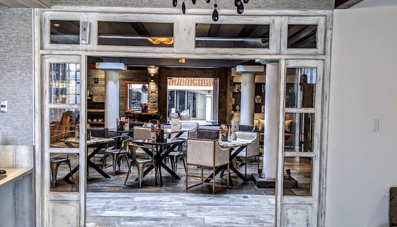 Hal - Cedros Inn Boutique Hotel