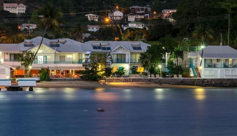 Spiaggia - Mariners Hotel