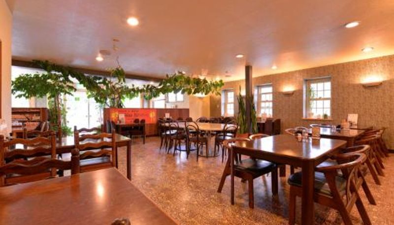 Sala de desayunos dentro del restaurante - Hotel Parkway