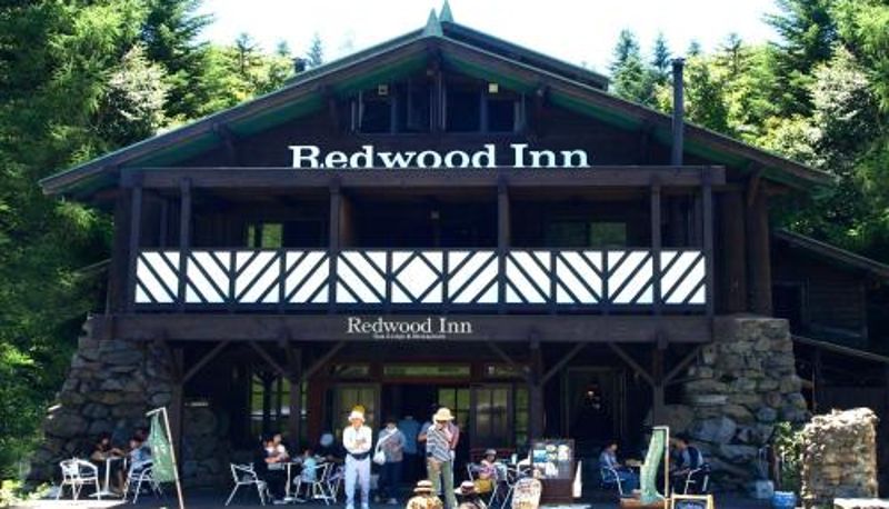 Info - Spa Lodge Redwood Inn