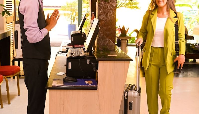 Recepción - Goa Otium Resort By The Oterra