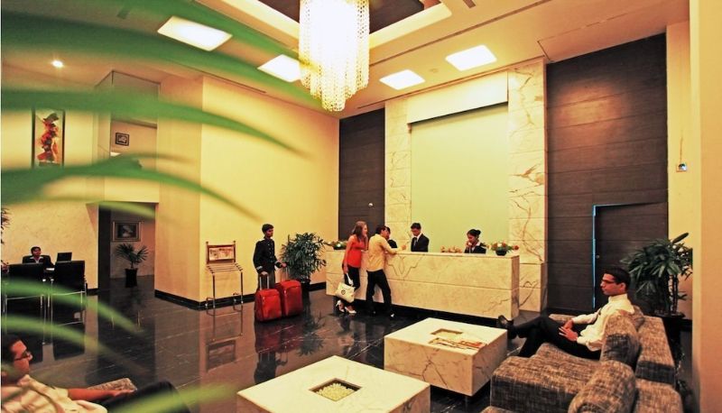 Sala - Le Royale Residency