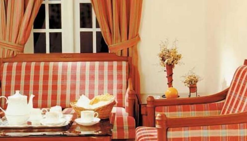 Info - The Avenue Center Hotel