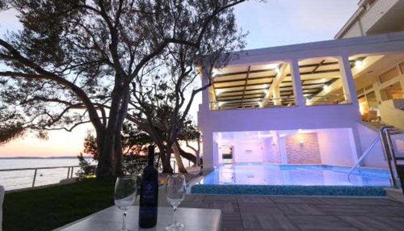 Piscina - Hotel Vila 4m